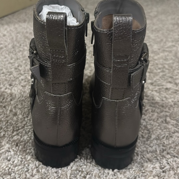 New Bernardo Tyra Gunmetal Leather Moto Boots 7.5 - Picture 6 of 9